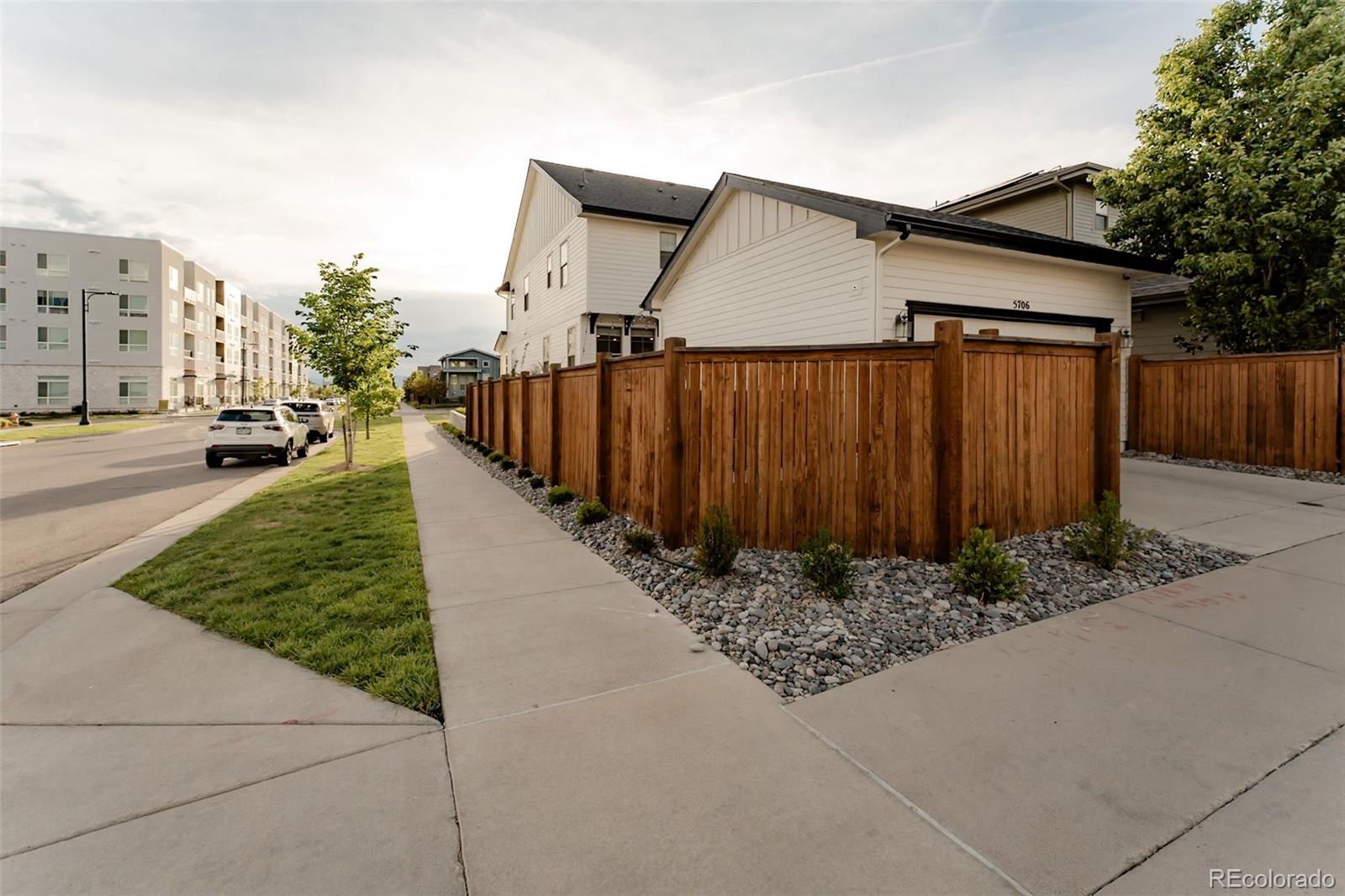 MLS Image #37 for 5706  boston court,denver, Colorado