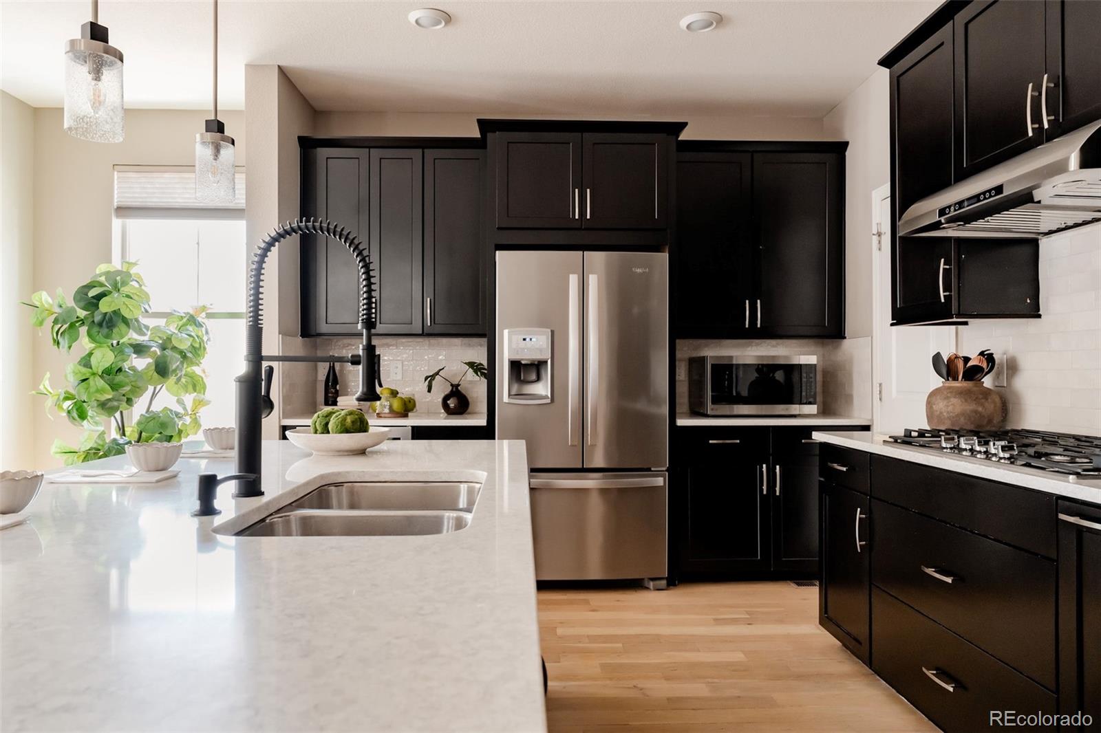 MLS Image #8 for 5706  boston court,denver, Colorado