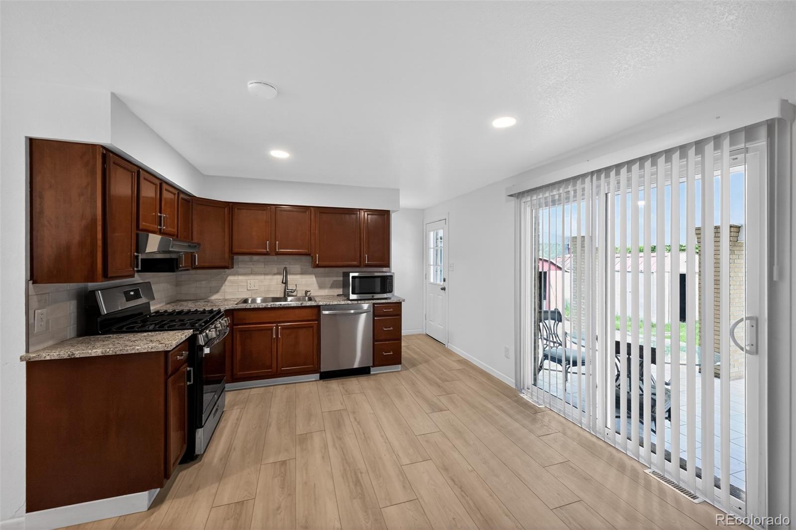 MLS Image #1 for 941 s ironton street,aurora, Colorado