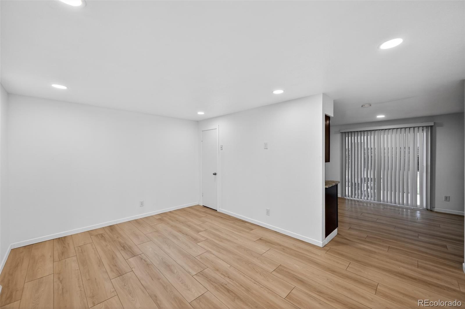 MLS Image #9 for 941 s ironton street,aurora, Colorado