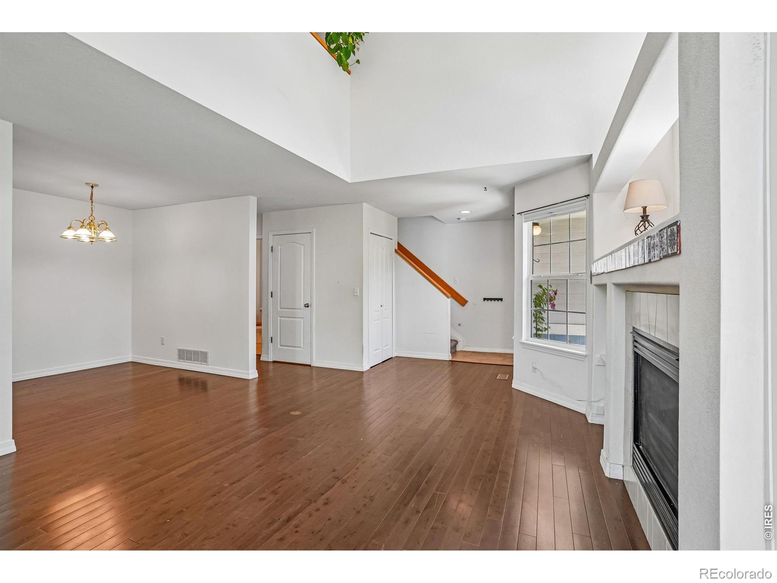MLS Image #10 for 1419  red mountain drive,longmont, Colorado