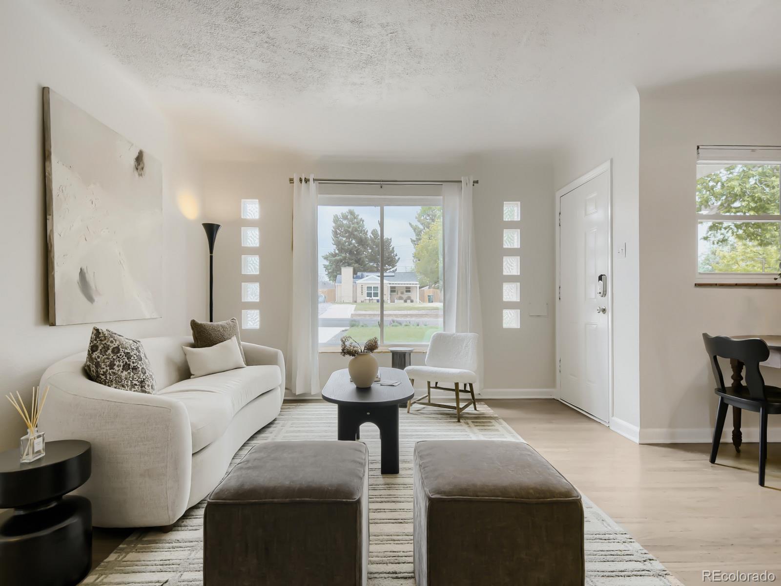 MLS Image #2 for 2431  oneida street,denver, Colorado