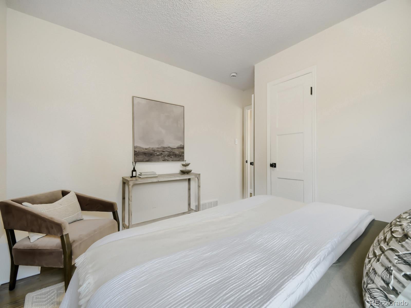 MLS Image #21 for 2431  oneida street,denver, Colorado