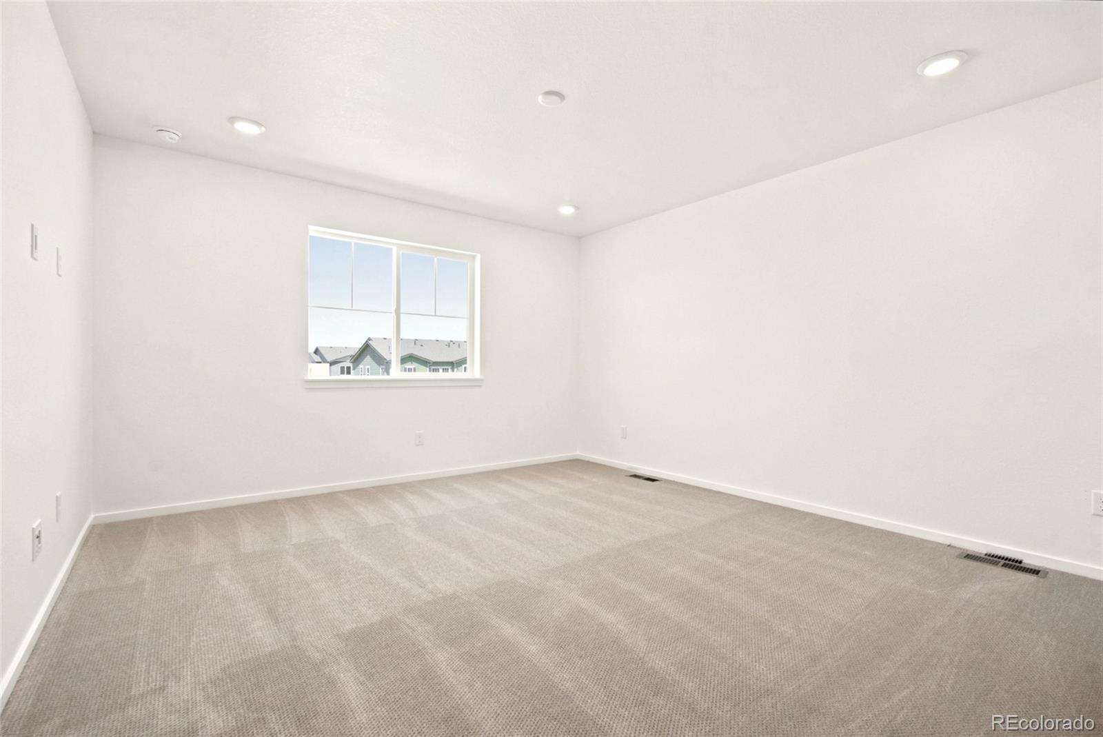 MLS Image #11 for 460 n bently street,watkins, Colorado