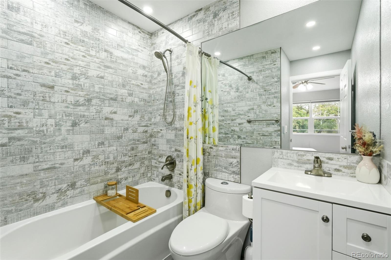 MLS Image #20 for 857 e 132nd drive,thornton, Colorado