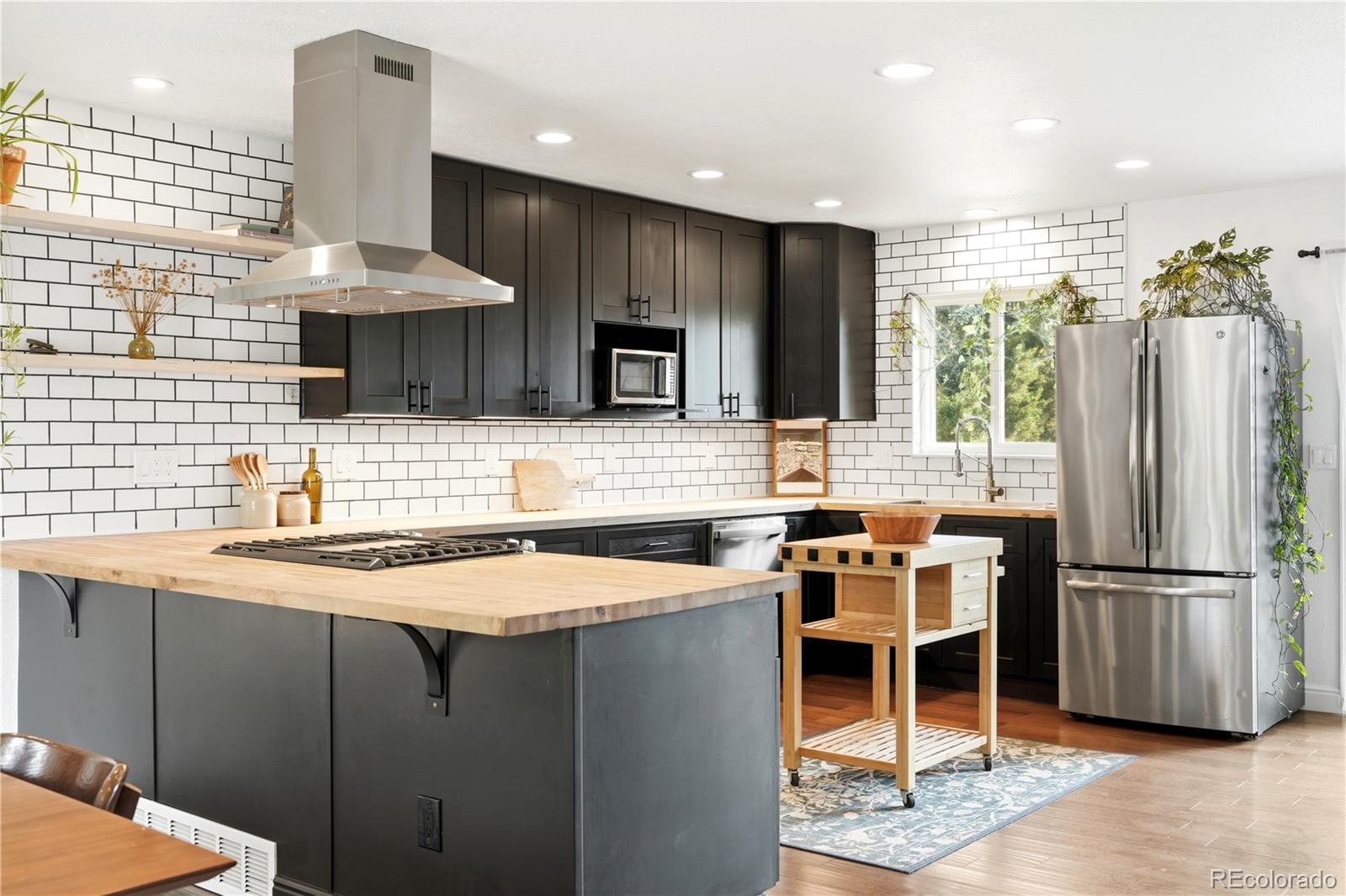 MLS Image #3 for 12553 w grand drive,morrison, Colorado