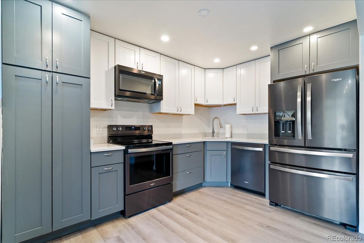 MLS Image #3 for 35  wheeler place,frisco, Colorado