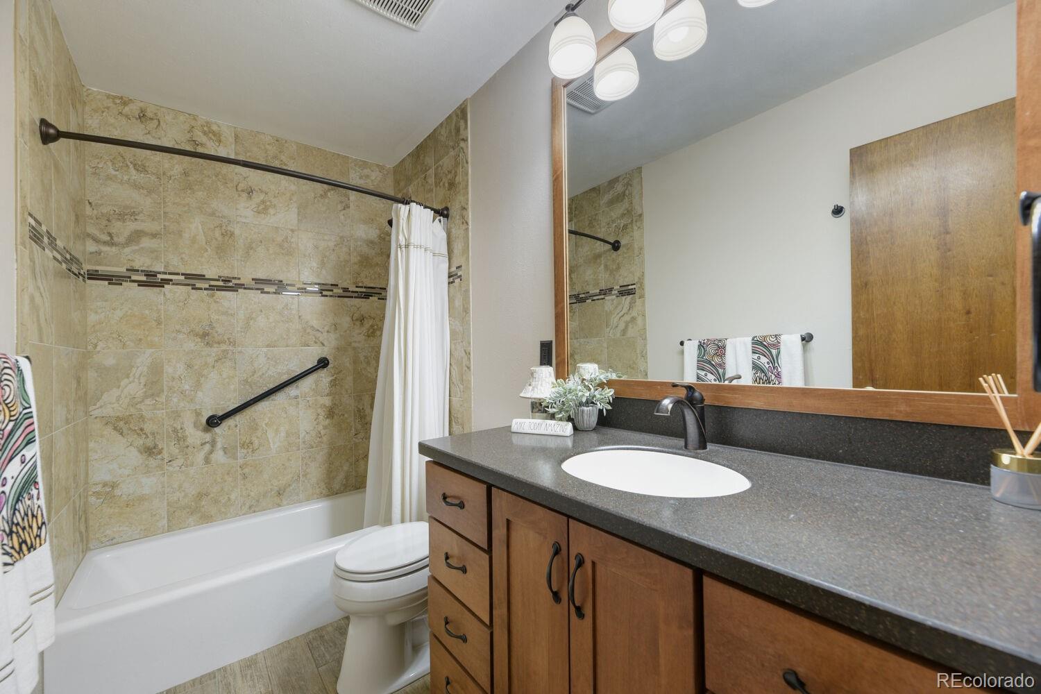 MLS Image #16 for 2596 s joliet court,aurora, Colorado