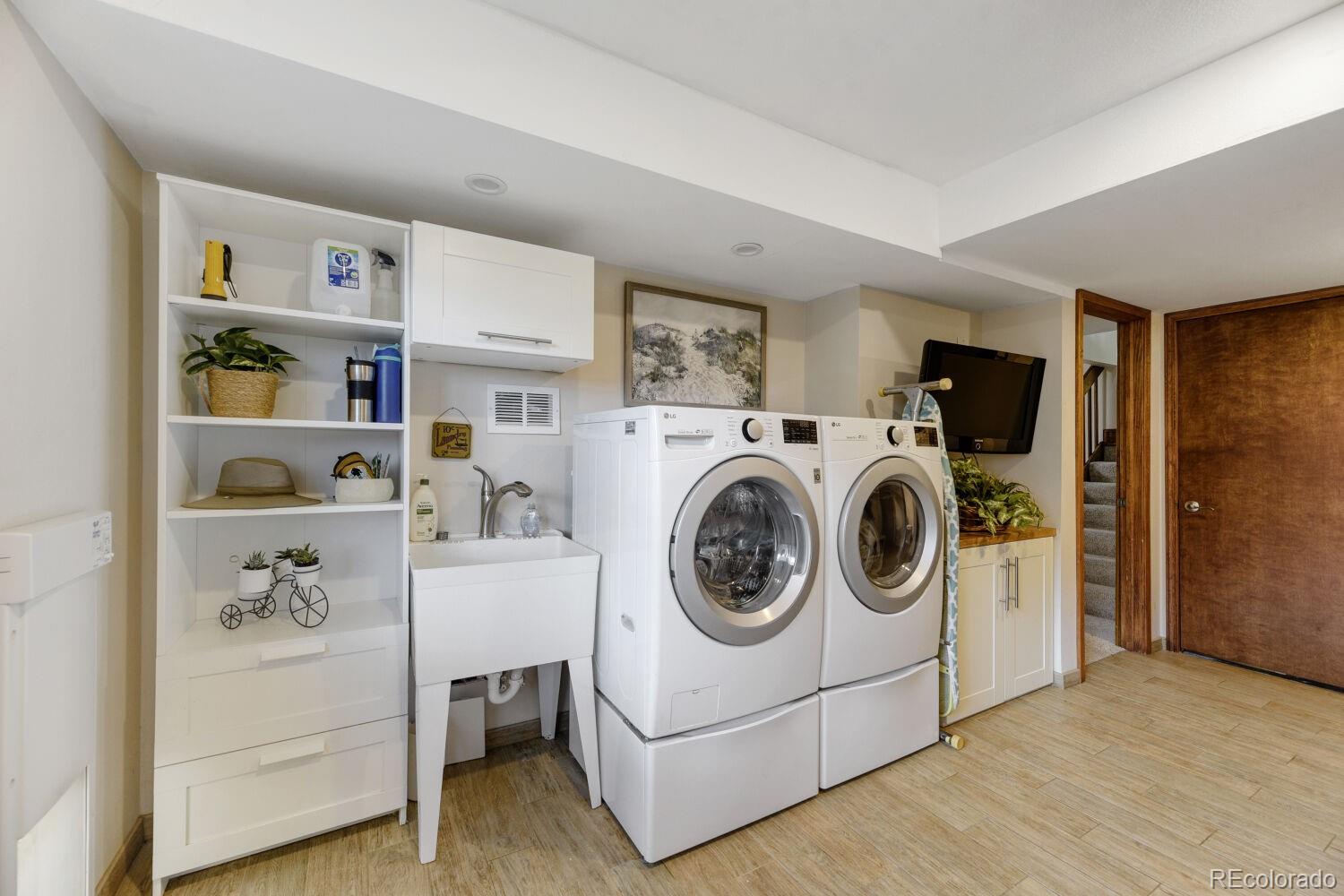 MLS Image #18 for 2596 s joliet court,aurora, Colorado