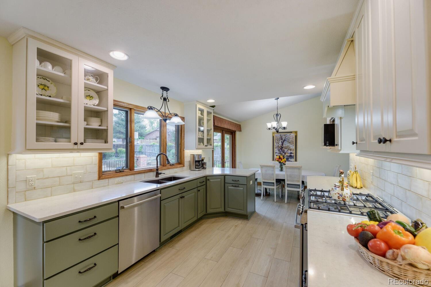 MLS Image #7 for 2596 s joliet court,aurora, Colorado