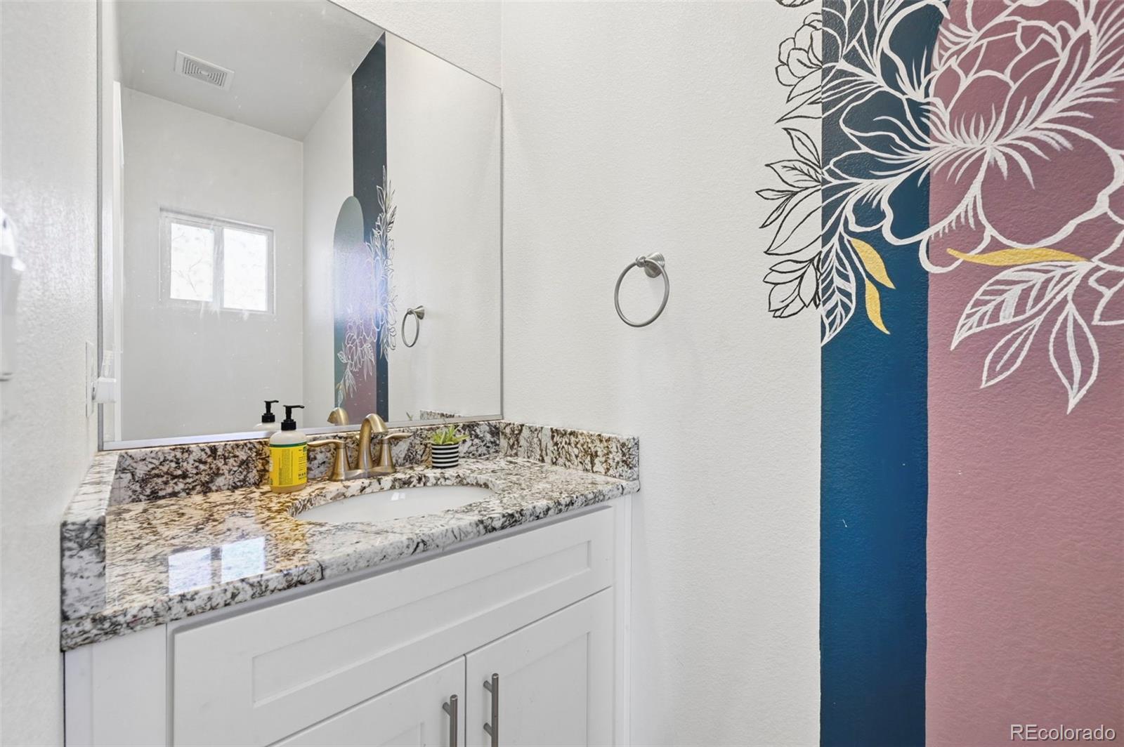 MLS Image #13 for 734 n walnut street,colorado springs, Colorado