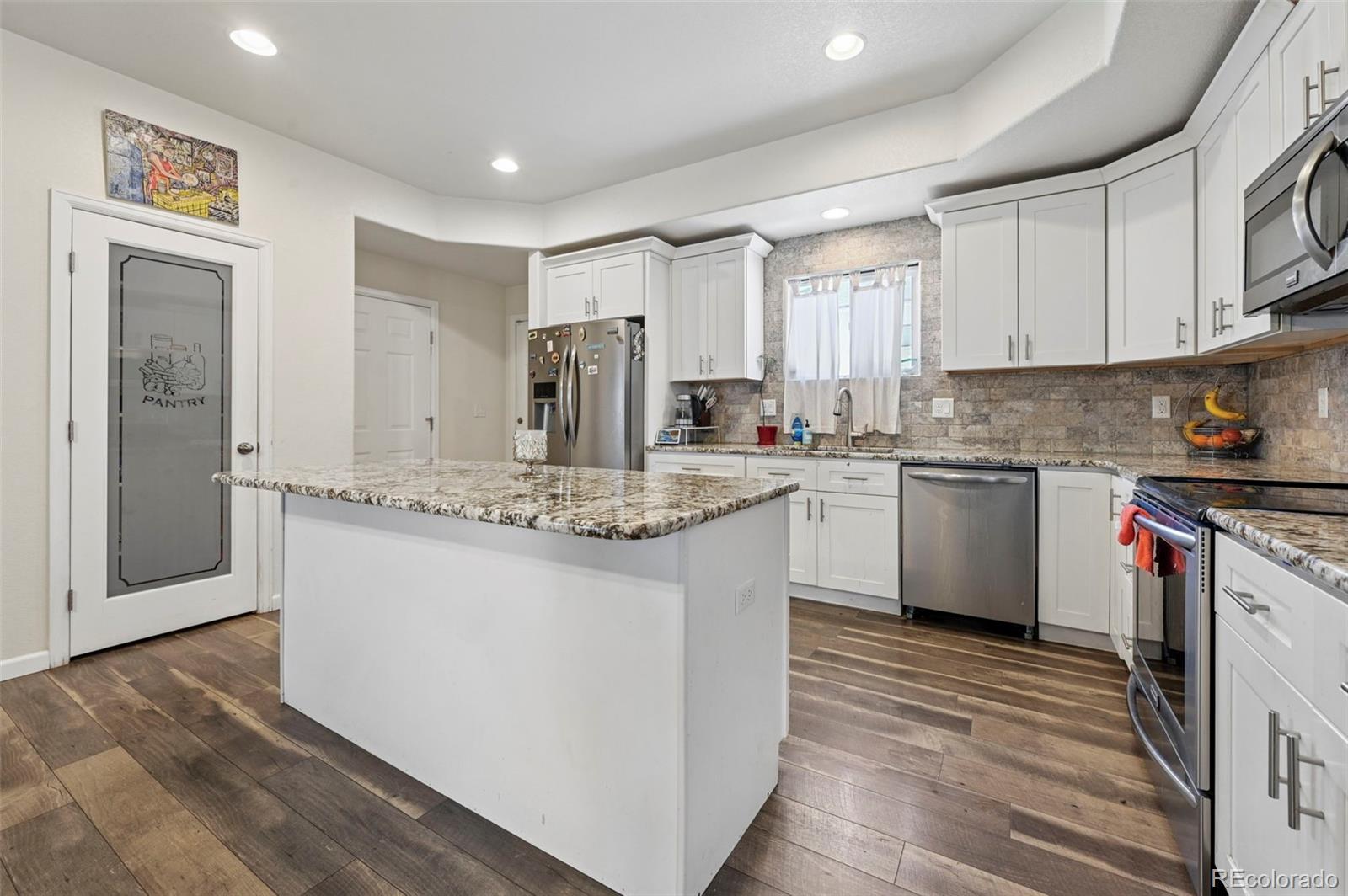 MLS Image #6 for 734 n walnut street,colorado springs, Colorado
