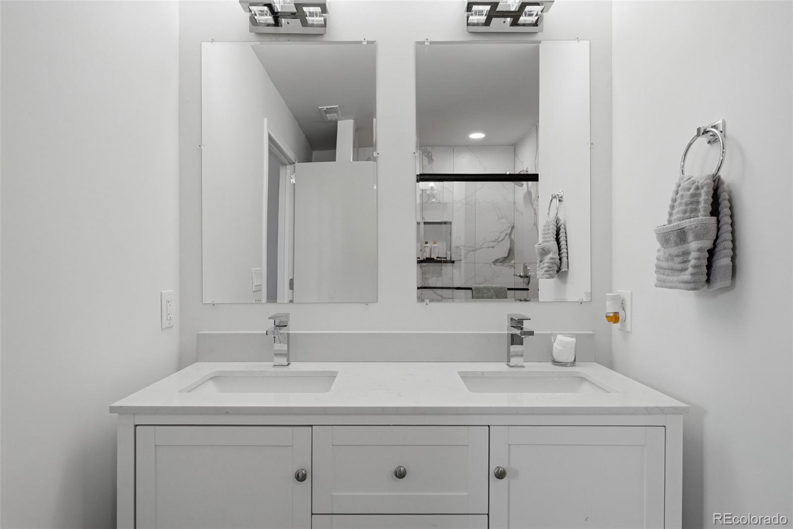 MLS Image #17 for 2060  dover street,lakewood, Colorado