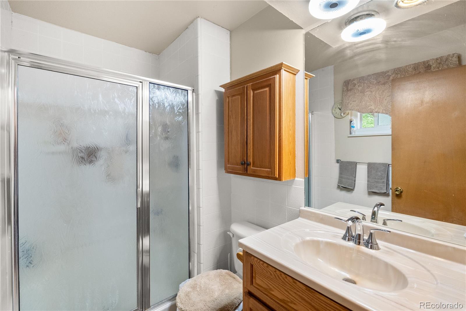 MLS Image #15 for 2647 s linden court,denver, Colorado