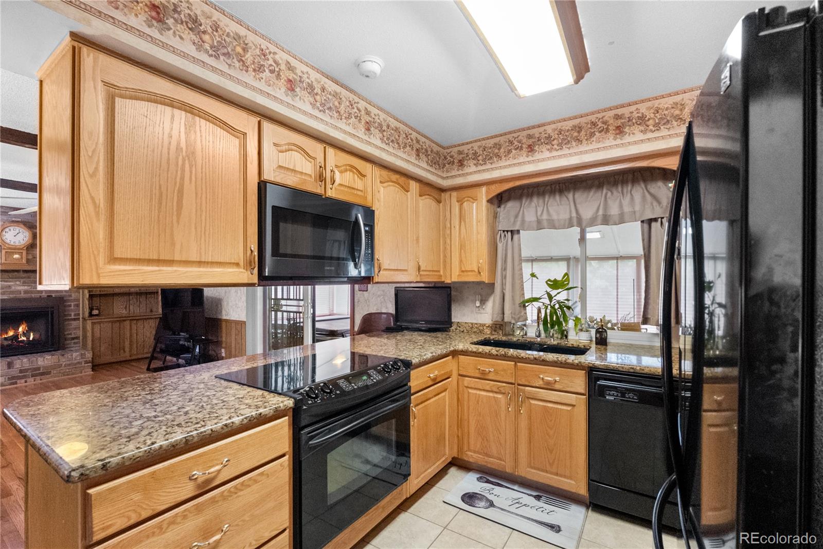 MLS Image #17 for 2647 s linden court,denver, Colorado