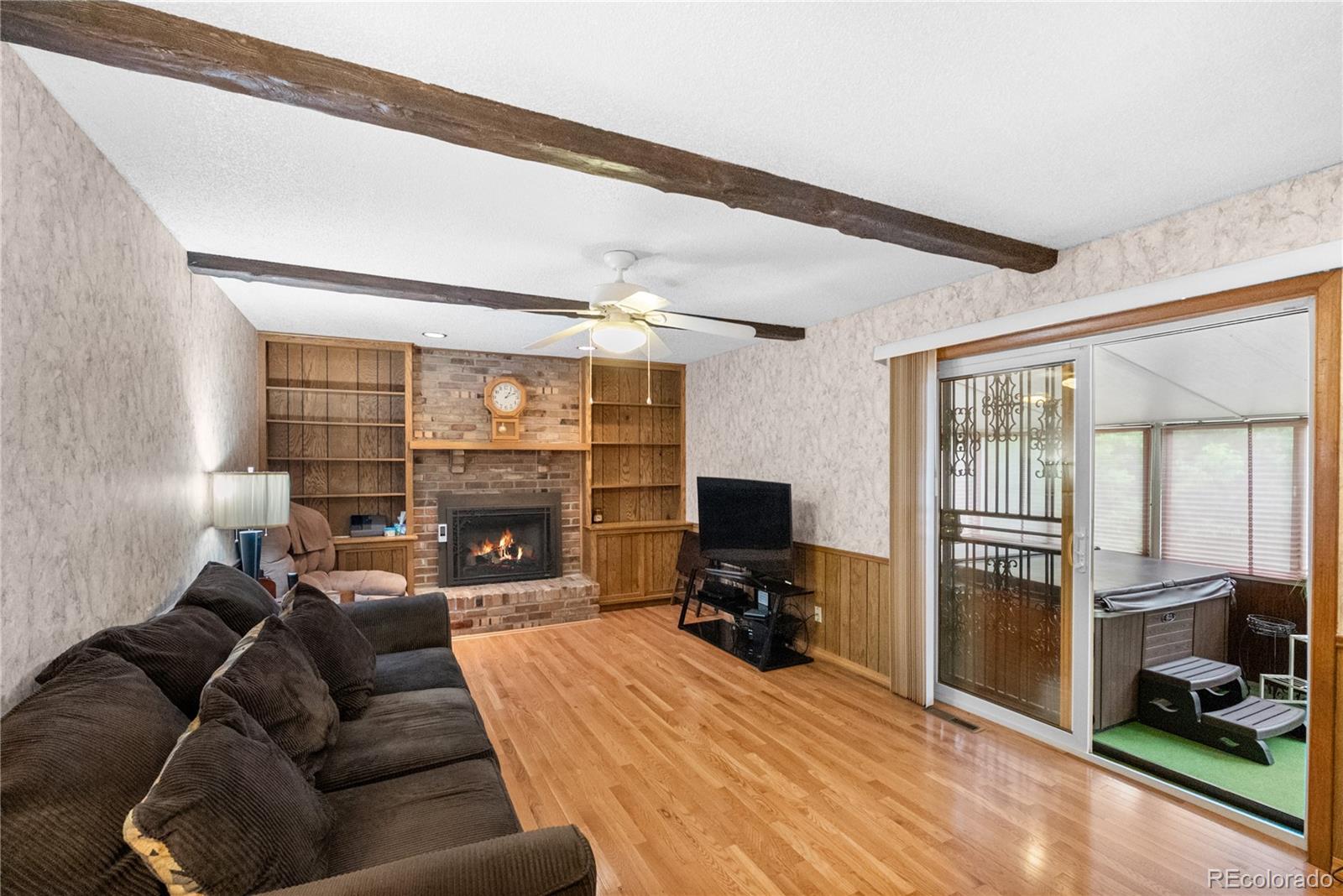 MLS Image #18 for 2647 s linden court,denver, Colorado