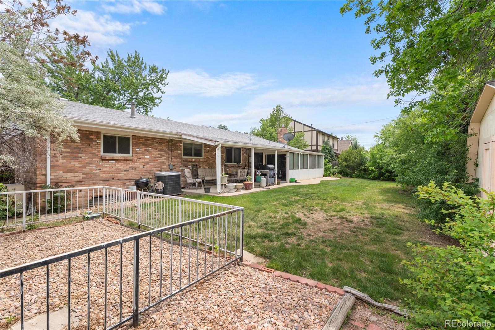 MLS Image #34 for 2647 s linden court,denver, Colorado