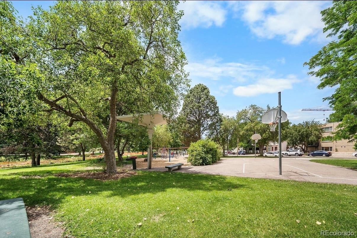 MLS Image #14 for 2500 s york street 312,denver, Colorado