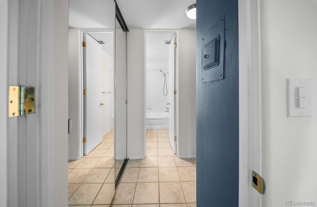MLS Image #8 for 2500 s york street 312,denver, Colorado