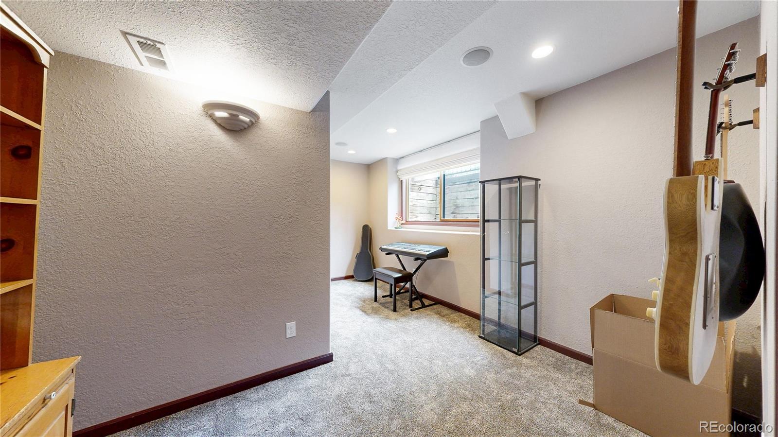 MLS Image #30 for 16482 w 55th place,golden, Colorado