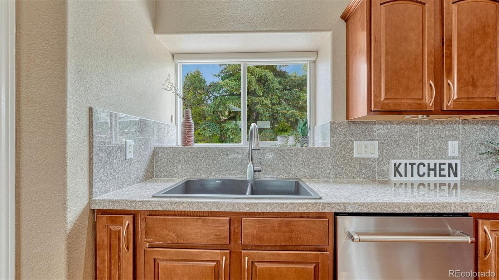 MLS Image #14 for 290  lariat lane,colorado springs, Colorado