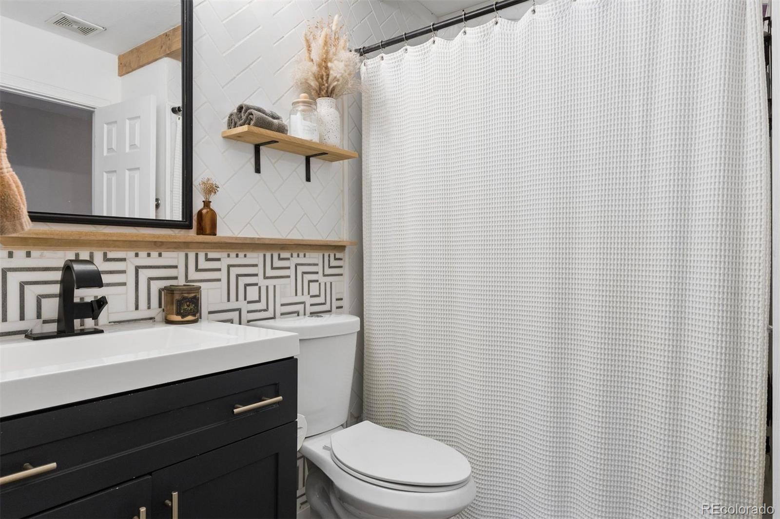 MLS Image #13 for 14201 e hawaii circle b,aurora, Colorado