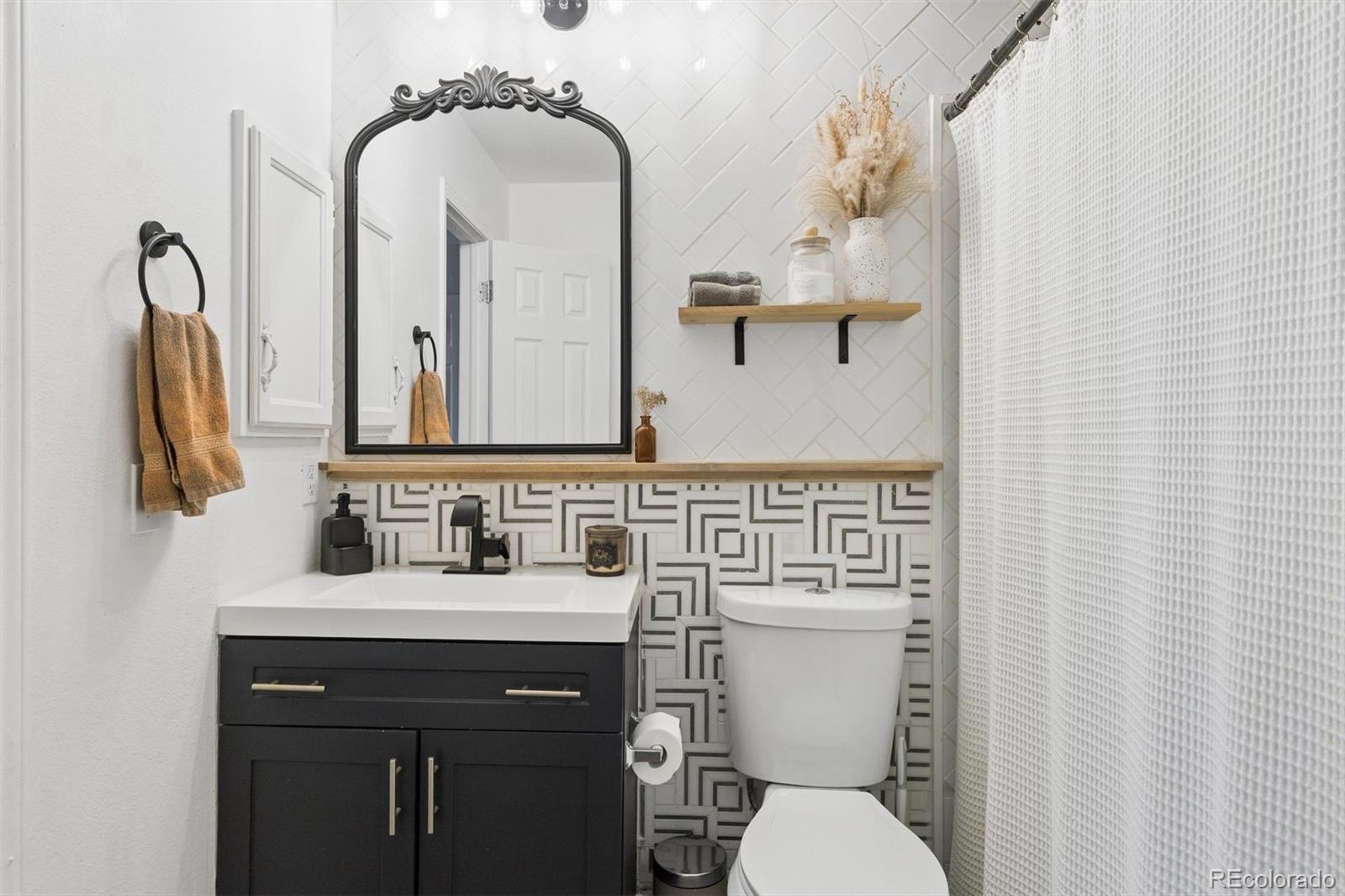 MLS Image #14 for 14201 e hawaii circle b,aurora, Colorado