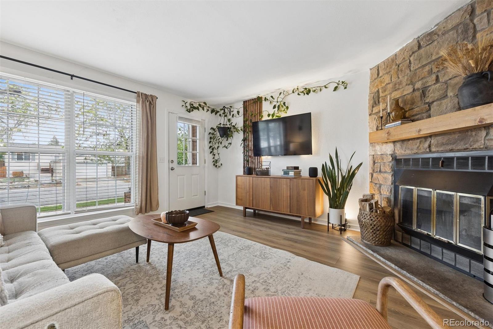 MLS Image #5 for 14201 e hawaii circle b,aurora, Colorado