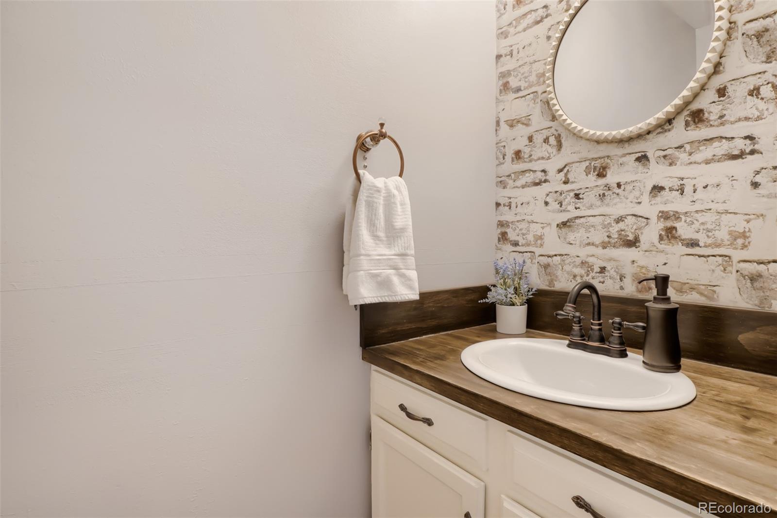 MLS Image #12 for 1545 s vaughn circle,aurora, Colorado