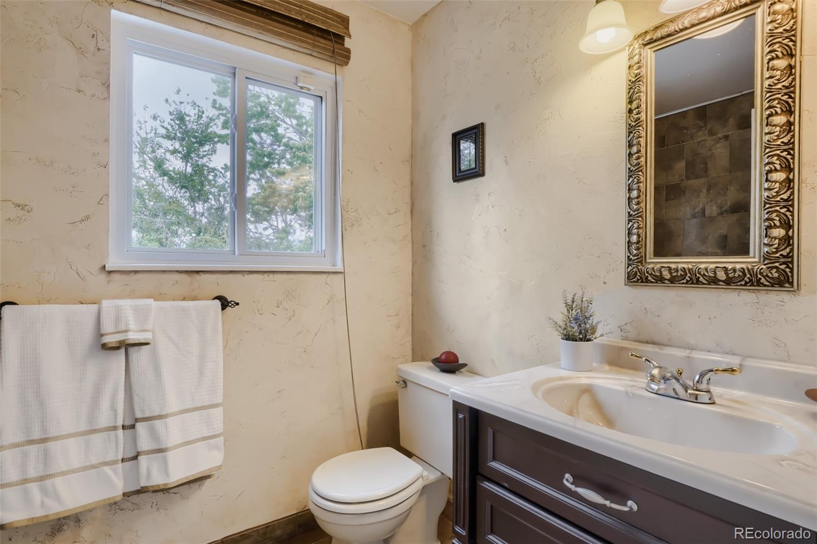 MLS Image #20 for 1545 s vaughn circle,aurora, Colorado