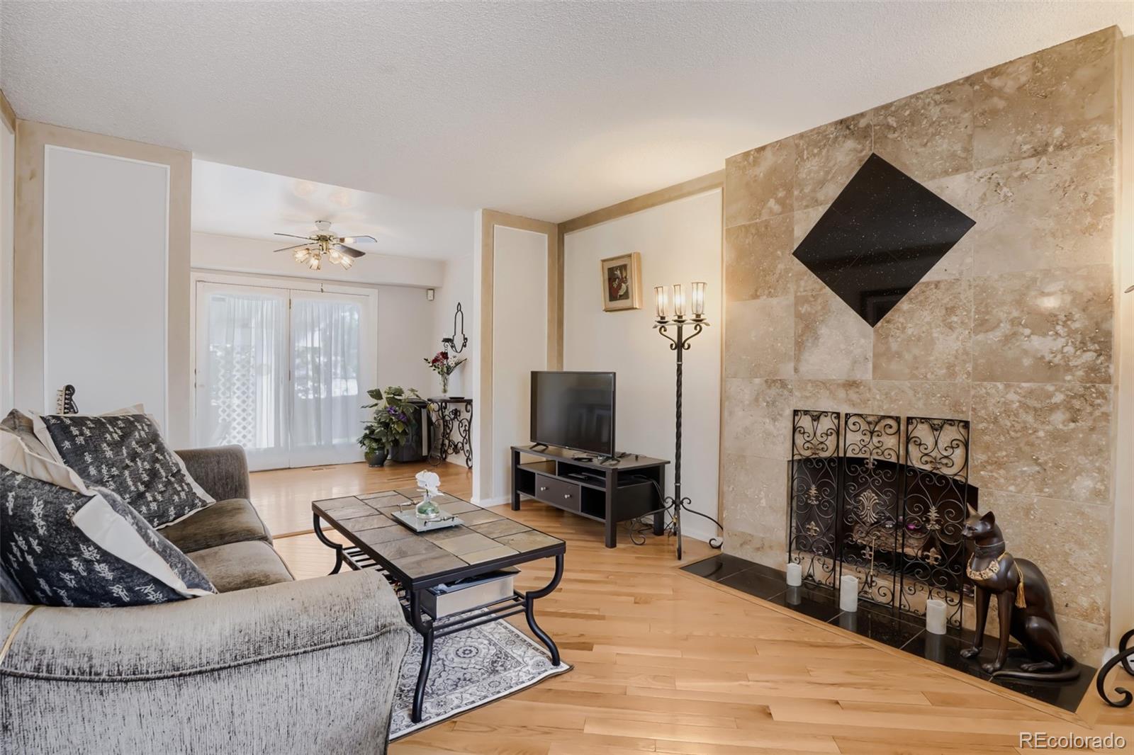 MLS Image #3 for 1545 s vaughn circle,aurora, Colorado