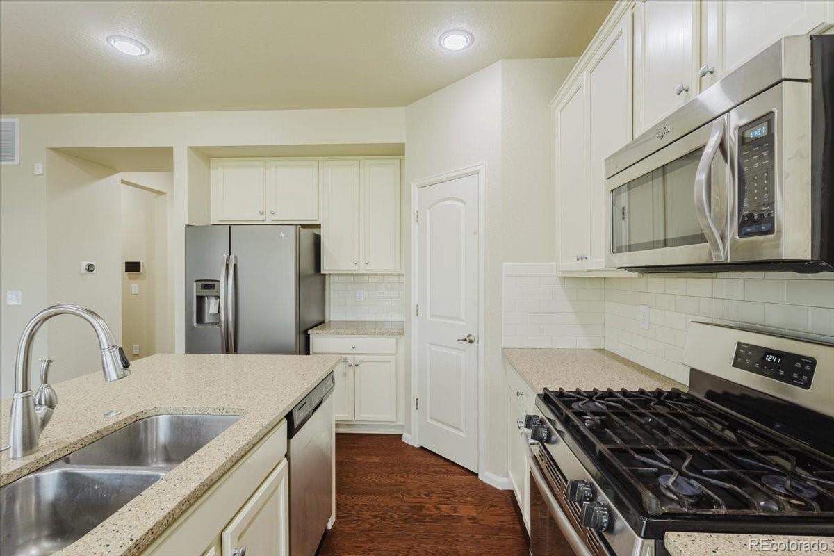 MLS Image #6 for 825  wagon bend road,berthoud, Colorado