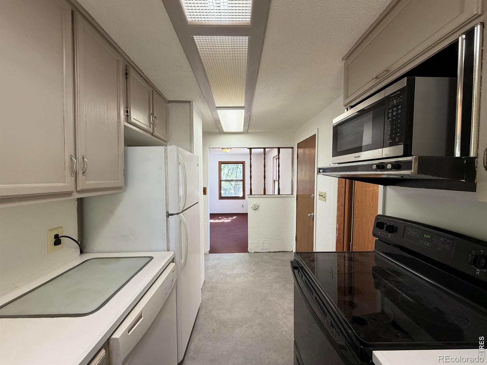 MLS Image #33 for 153  17th street,burlington, Colorado