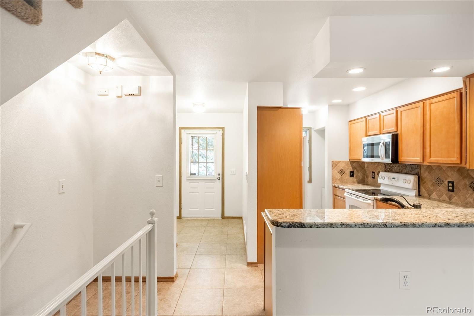 MLS Image #3 for 10418 w dartmouth avenue,lakewood, Colorado