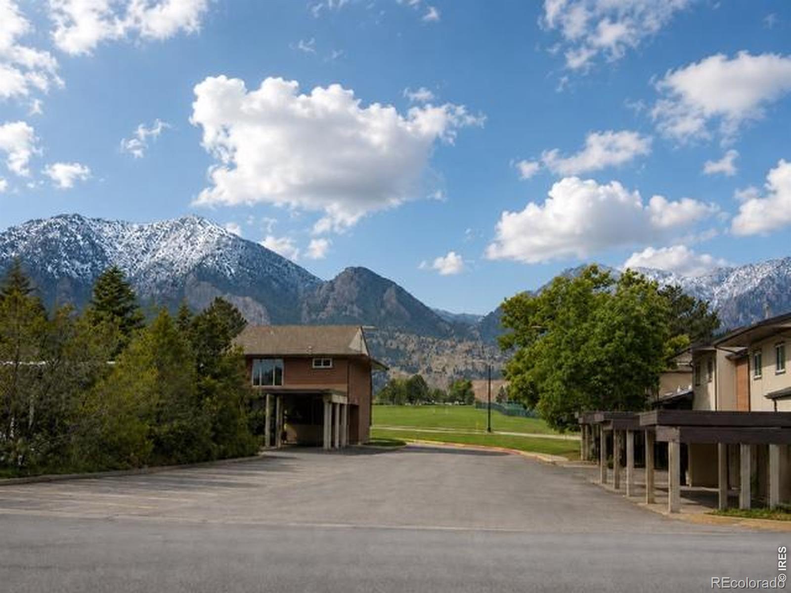 MLS Image #2 for 1546  greenbriar boulevard,boulder, Colorado