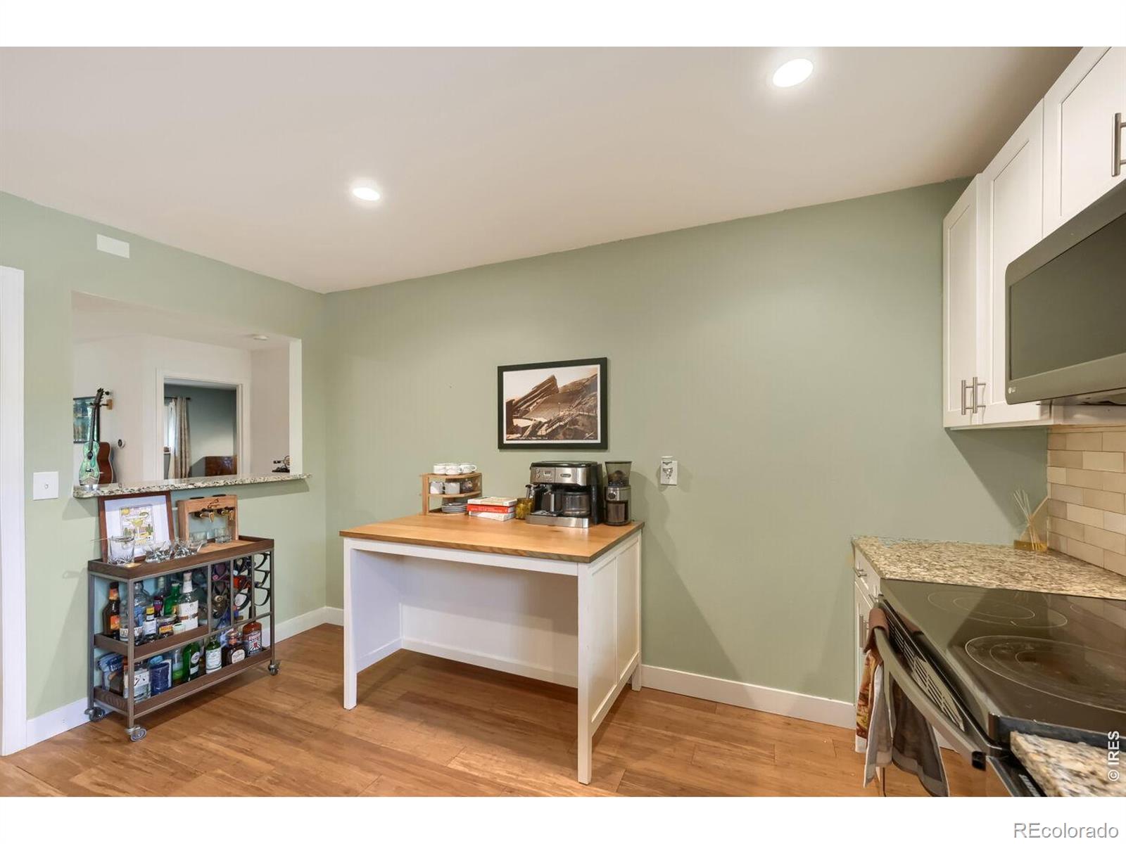 MLS Image #5 for 1546  greenbriar boulevard,boulder, Colorado