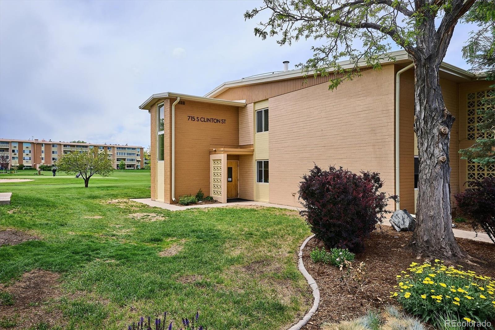 MLS Image #18 for 715 s clinton street,denver, Colorado