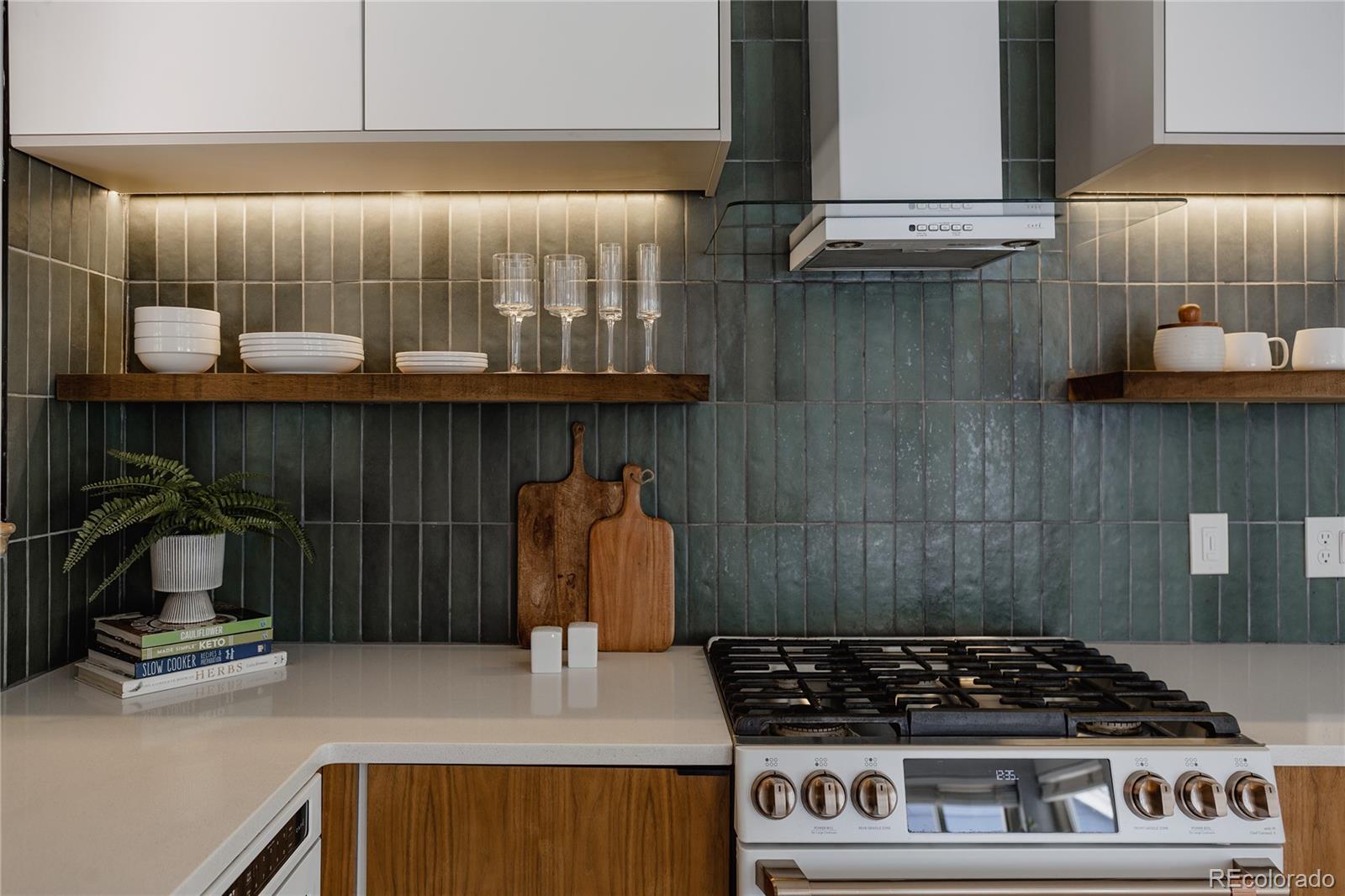 MLS Image #22 for 3733  sheridan boulevard,wheat ridge, Colorado