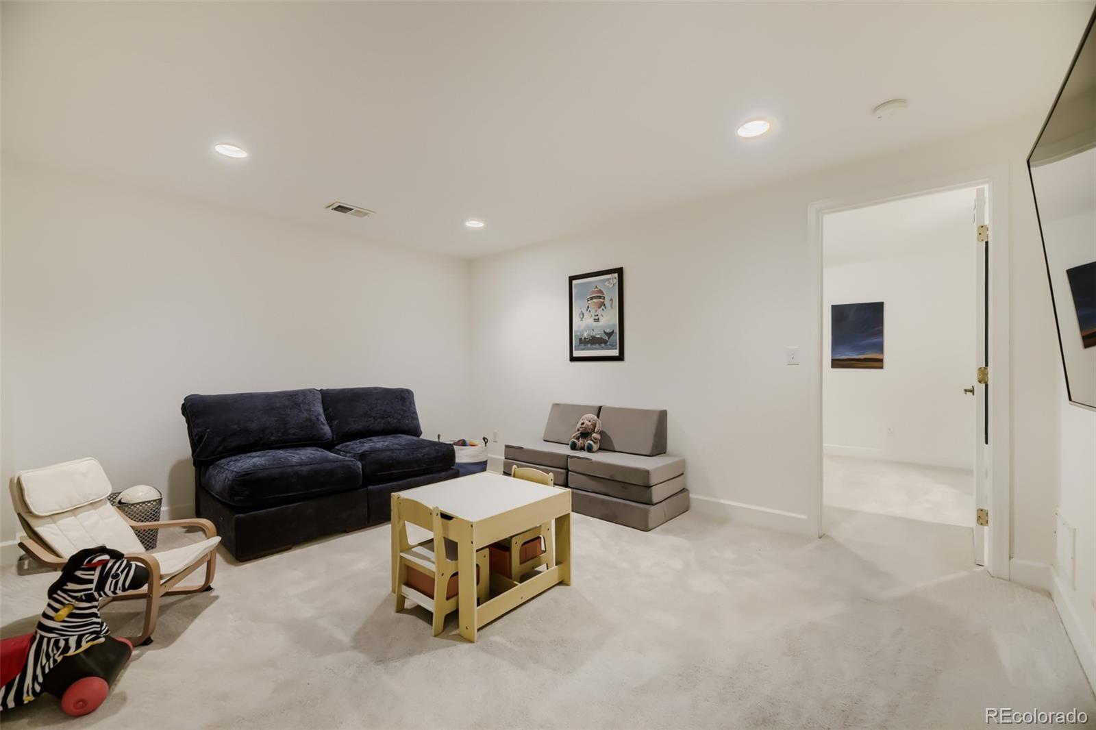 MLS Image #18 for 12469 e harvard drive,aurora, Colorado