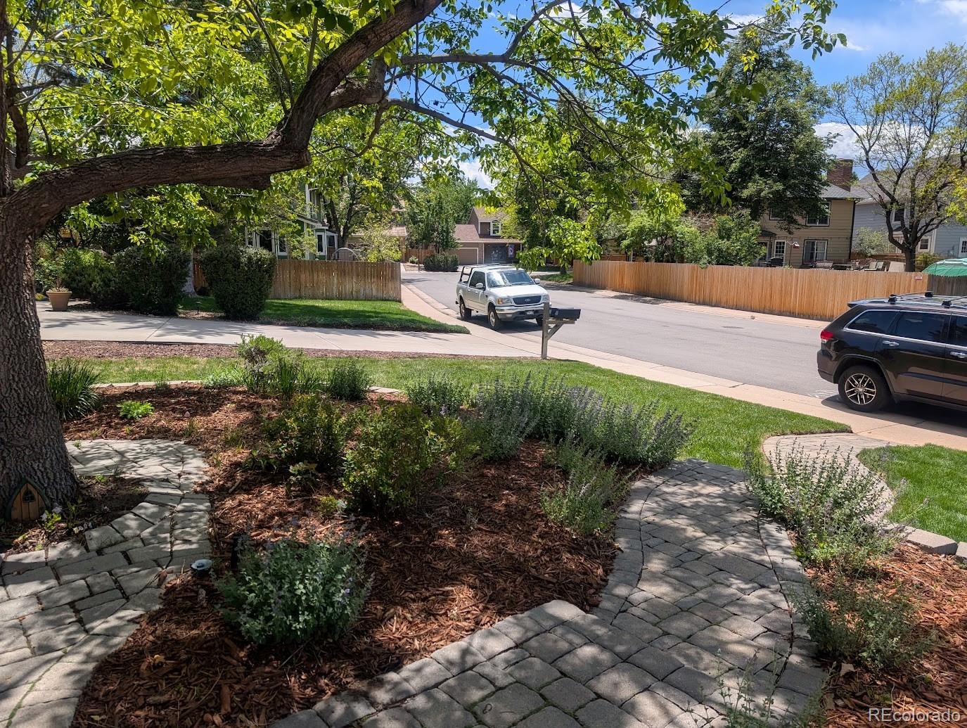 MLS Image #3 for 12469 e harvard drive,aurora, Colorado