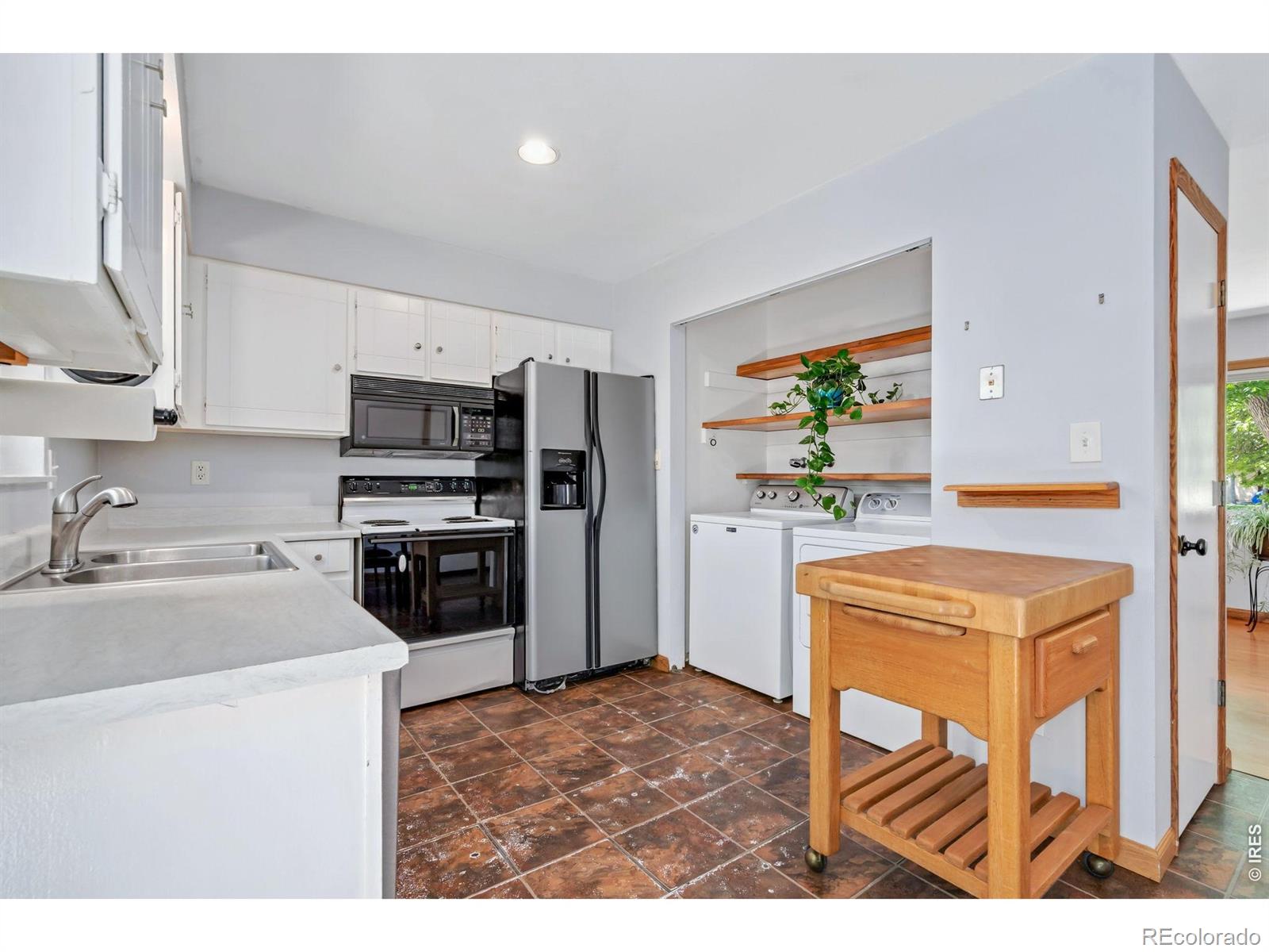 MLS Image #4 for 404  irish drive,fort collins, Colorado