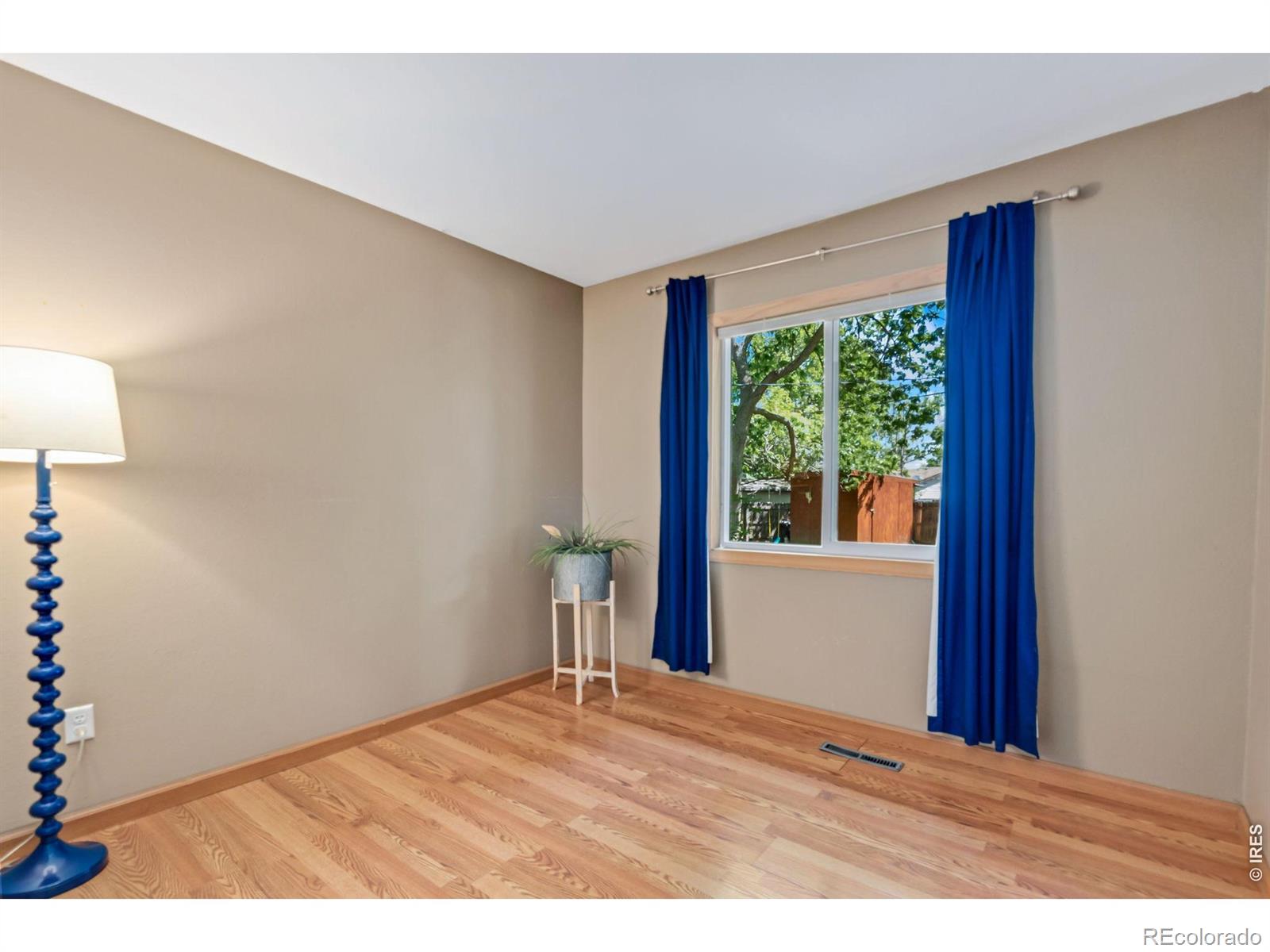 MLS Image #5 for 404  irish drive,fort collins, Colorado