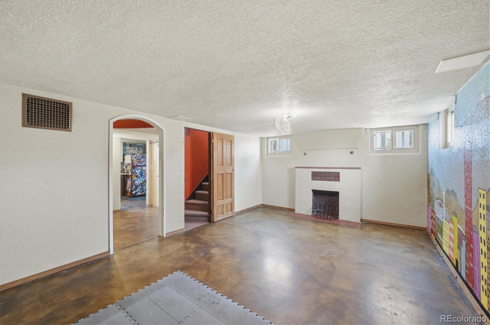 MLS Image #31 for 310 s clay street,denver, Colorado