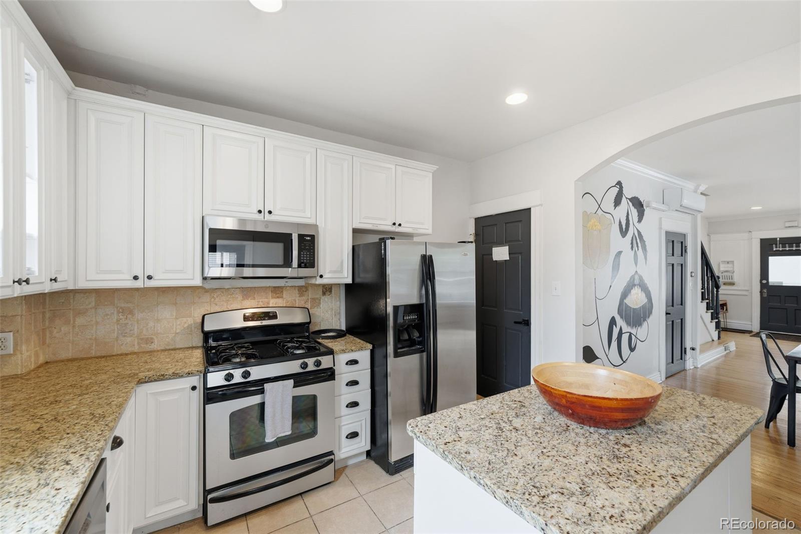 MLS Image #13 for 2121 e 16th avenue,denver, Colorado