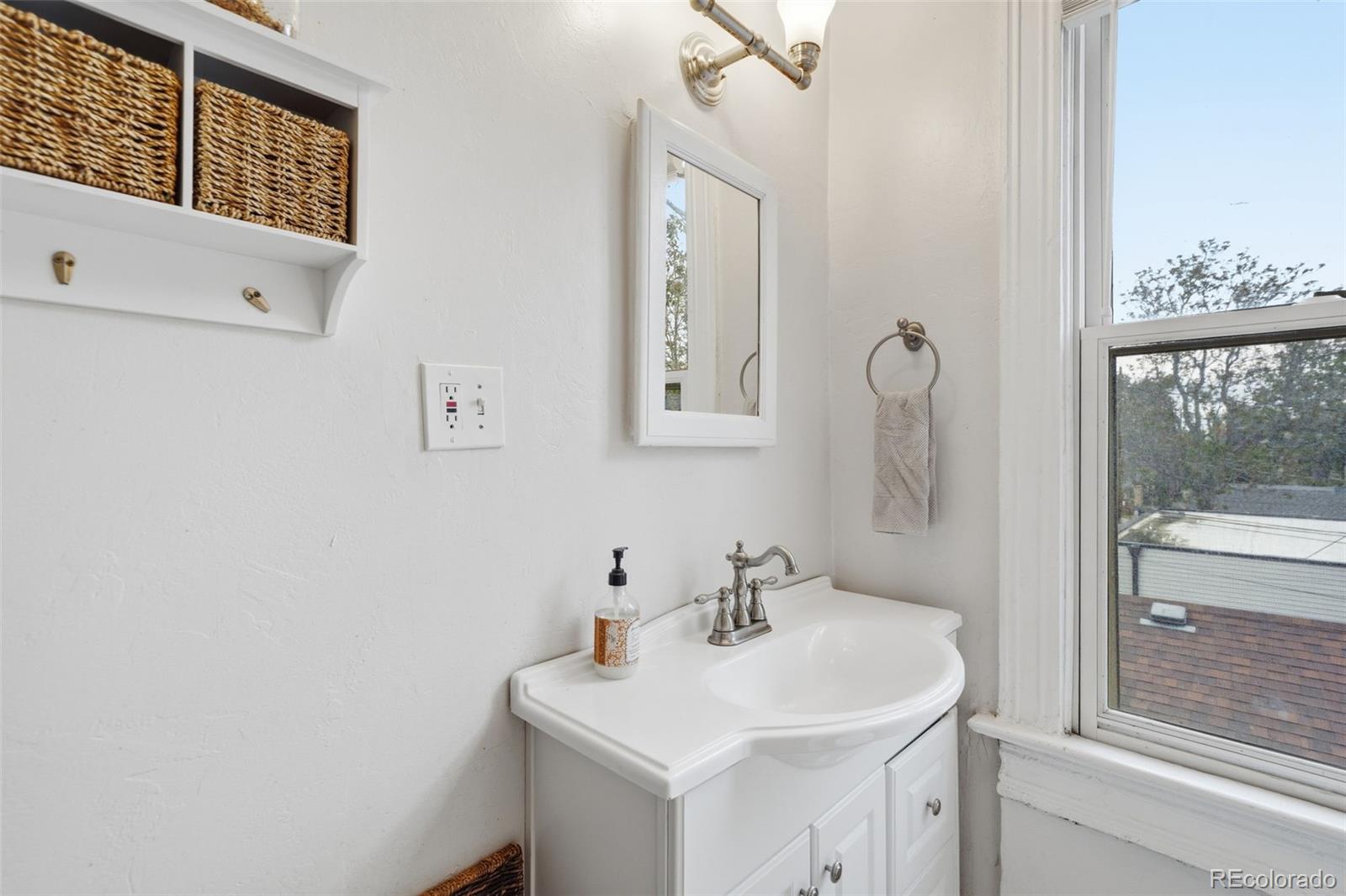 MLS Image #29 for 2121 e 16th avenue,denver, Colorado