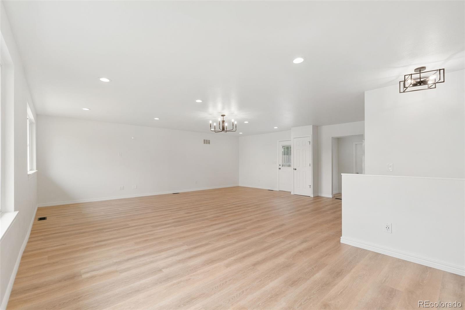 MLS Image #5 for 8369  cherokee street,denver, Colorado
