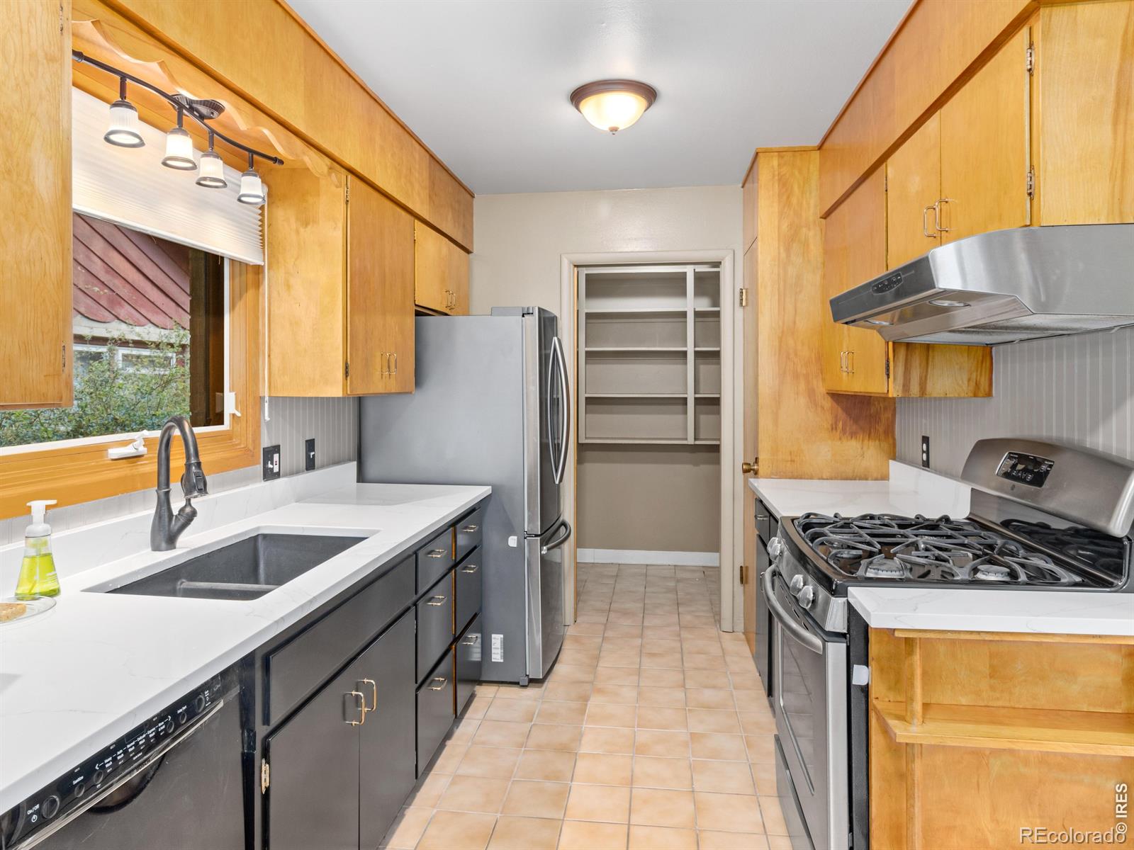 MLS Image #12 for 414 w 13th street,loveland, Colorado