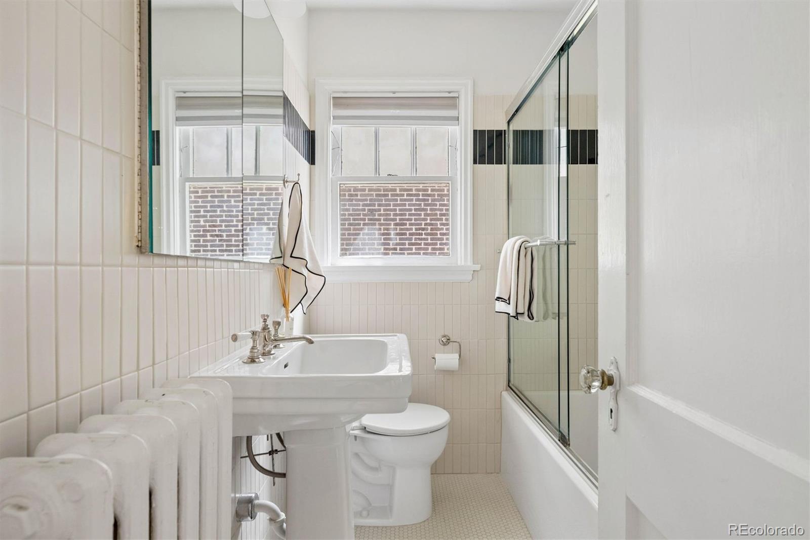 MLS Image #21 for 700 s york street,denver, Colorado