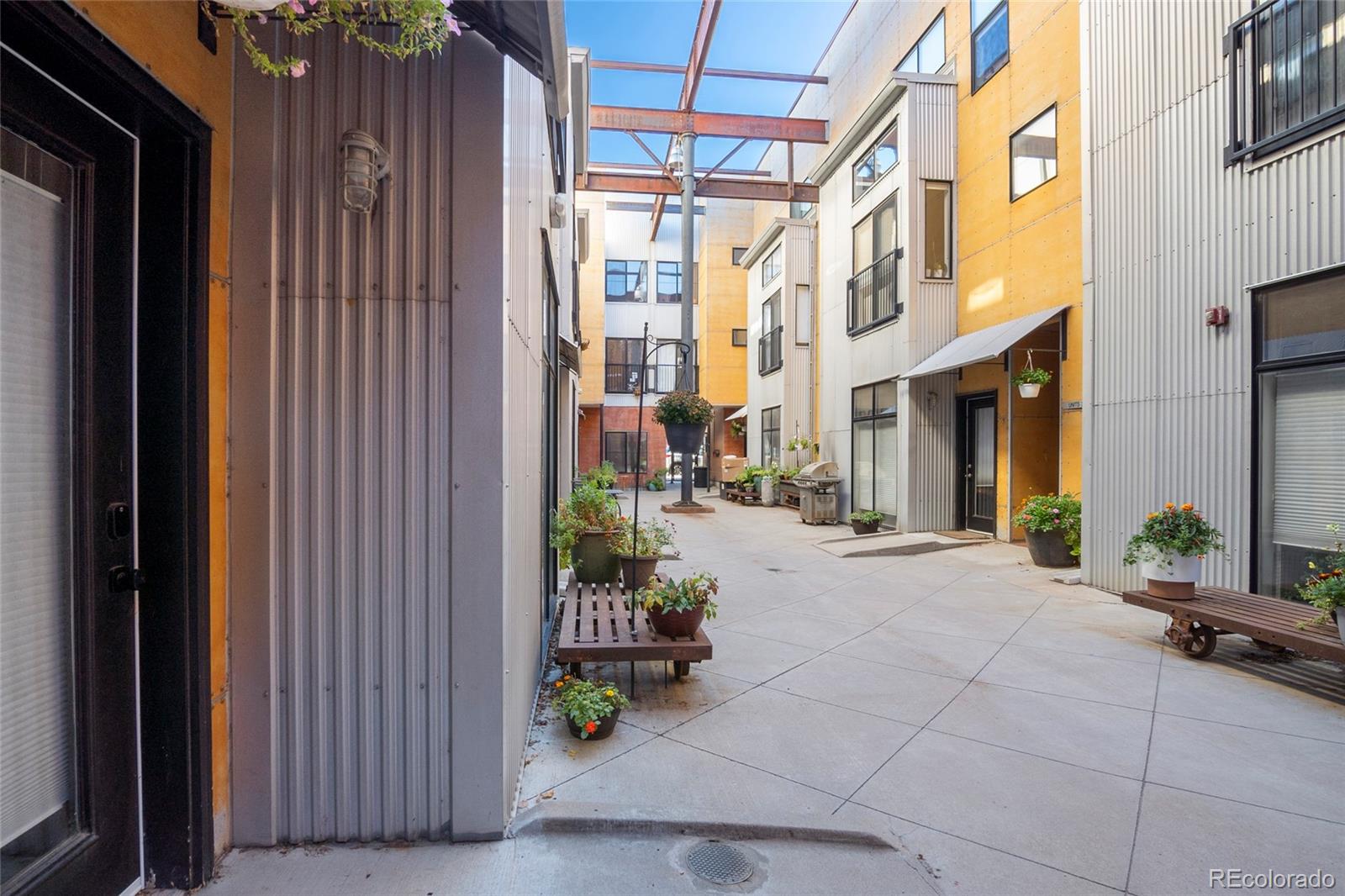 MLS Image #2 for 3225  blake street,denver, Colorado