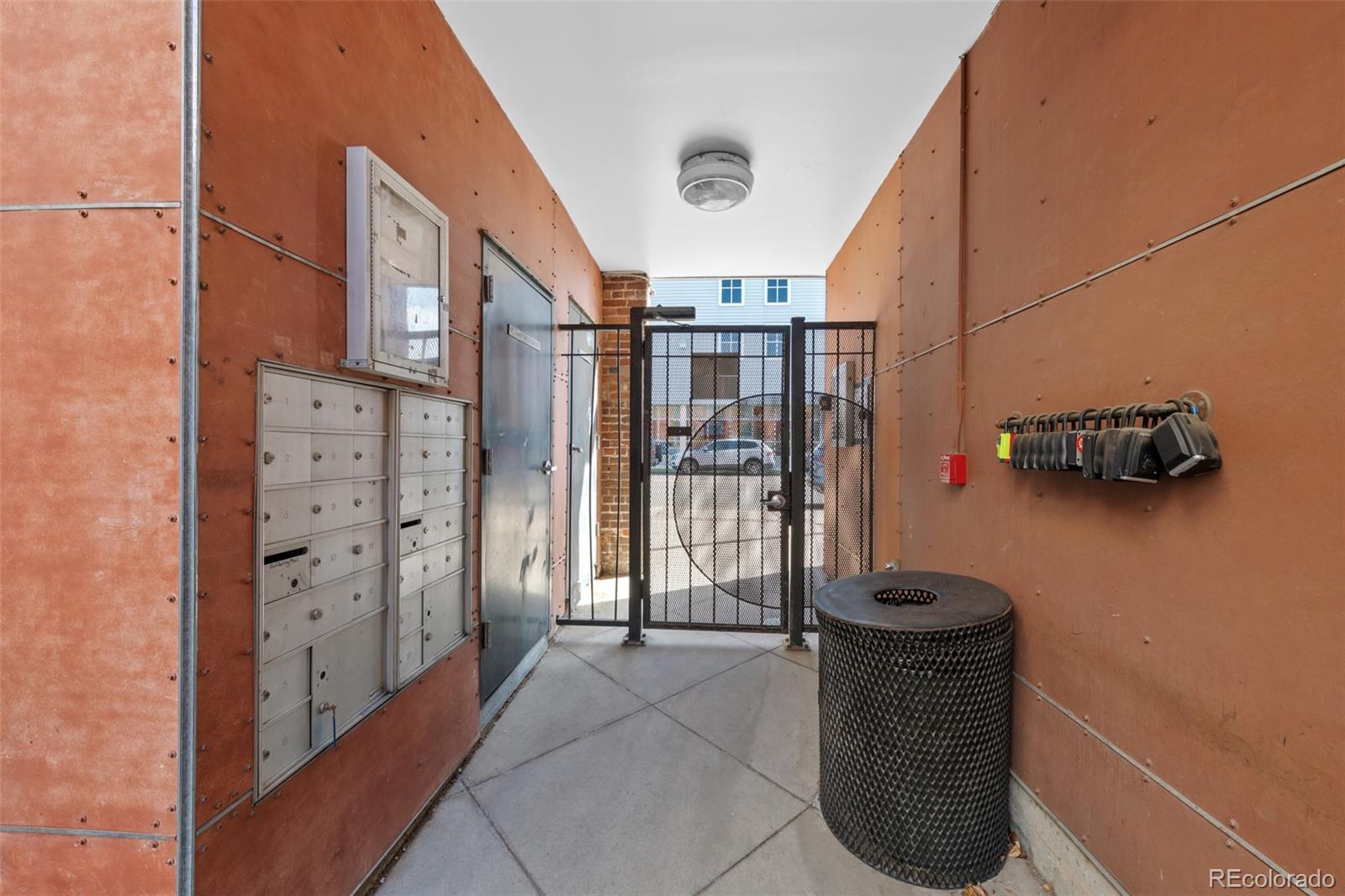 MLS Image #20 for 3225  blake street,denver, Colorado